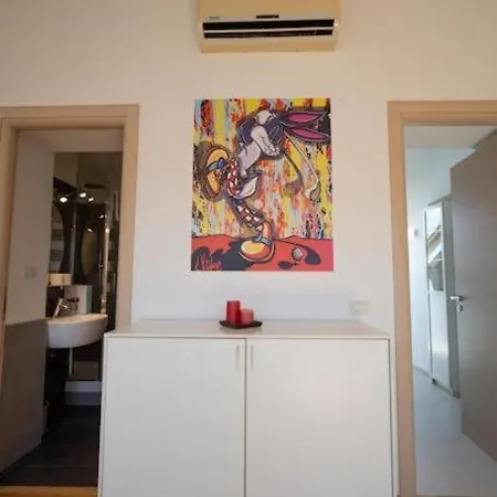 Cairoli Building By Dimorra 3* Neapel